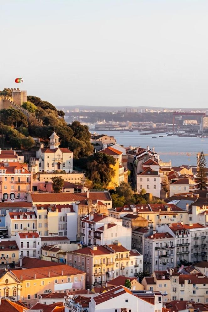 Alfama Premium by Homing Apartment Lisbon Bagian luar foto